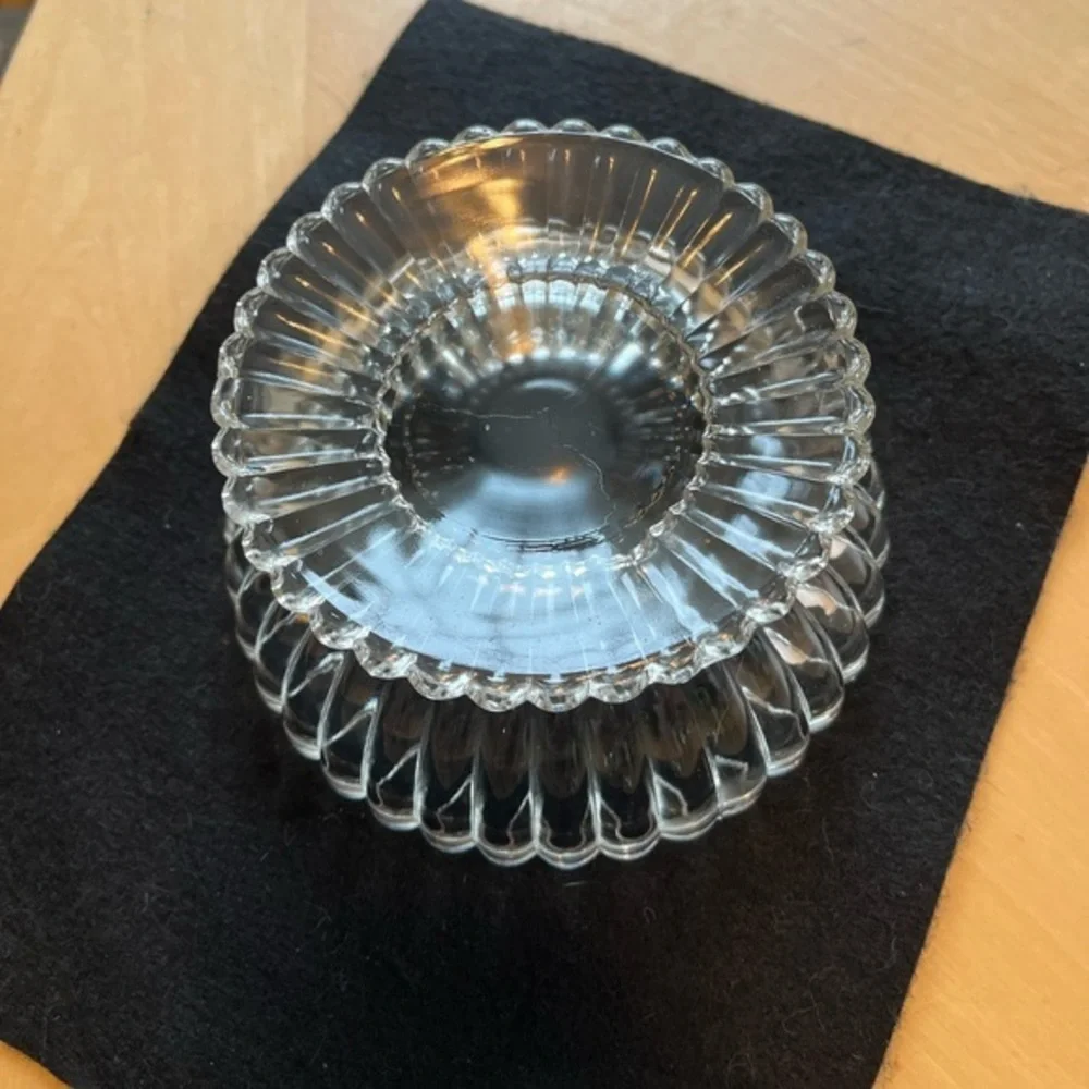 Vintage Jeannette Clear Glass Candy Dish with Lid. National Crystal Pattern.